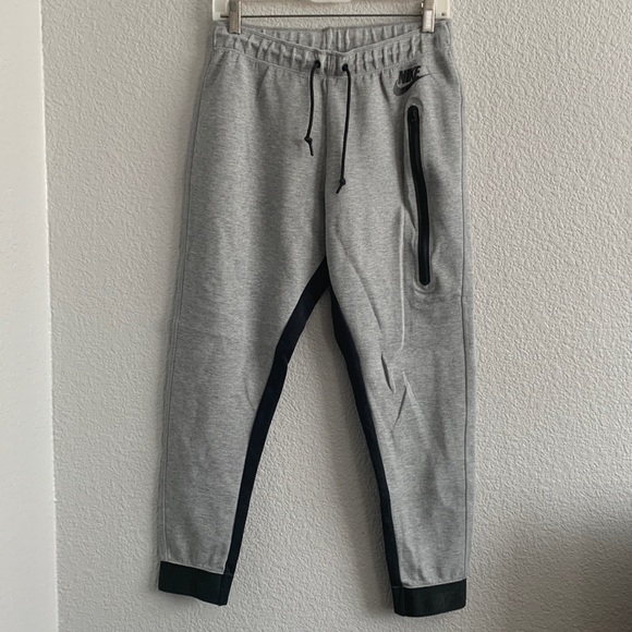 Grey Nike joggers - Picture 2 of 9